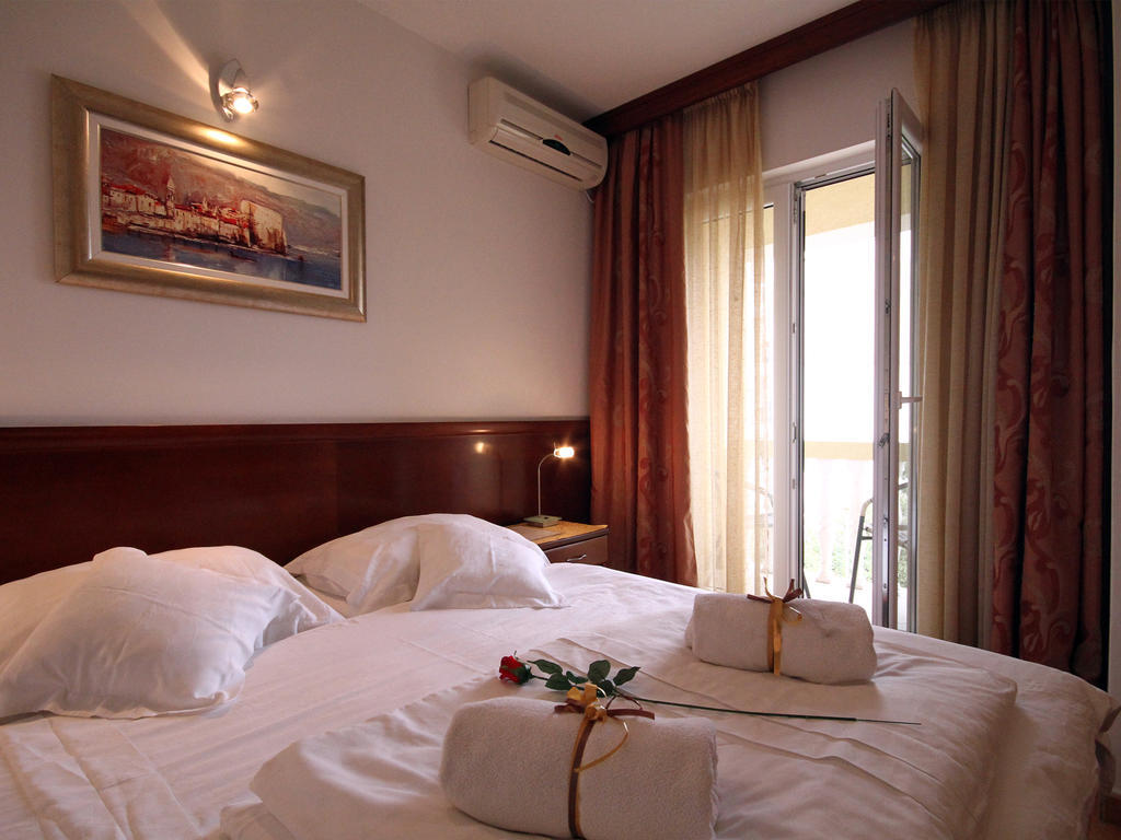 The Franeta Apartments Lux Μπούντβα Δωμάτιο φωτογραφία